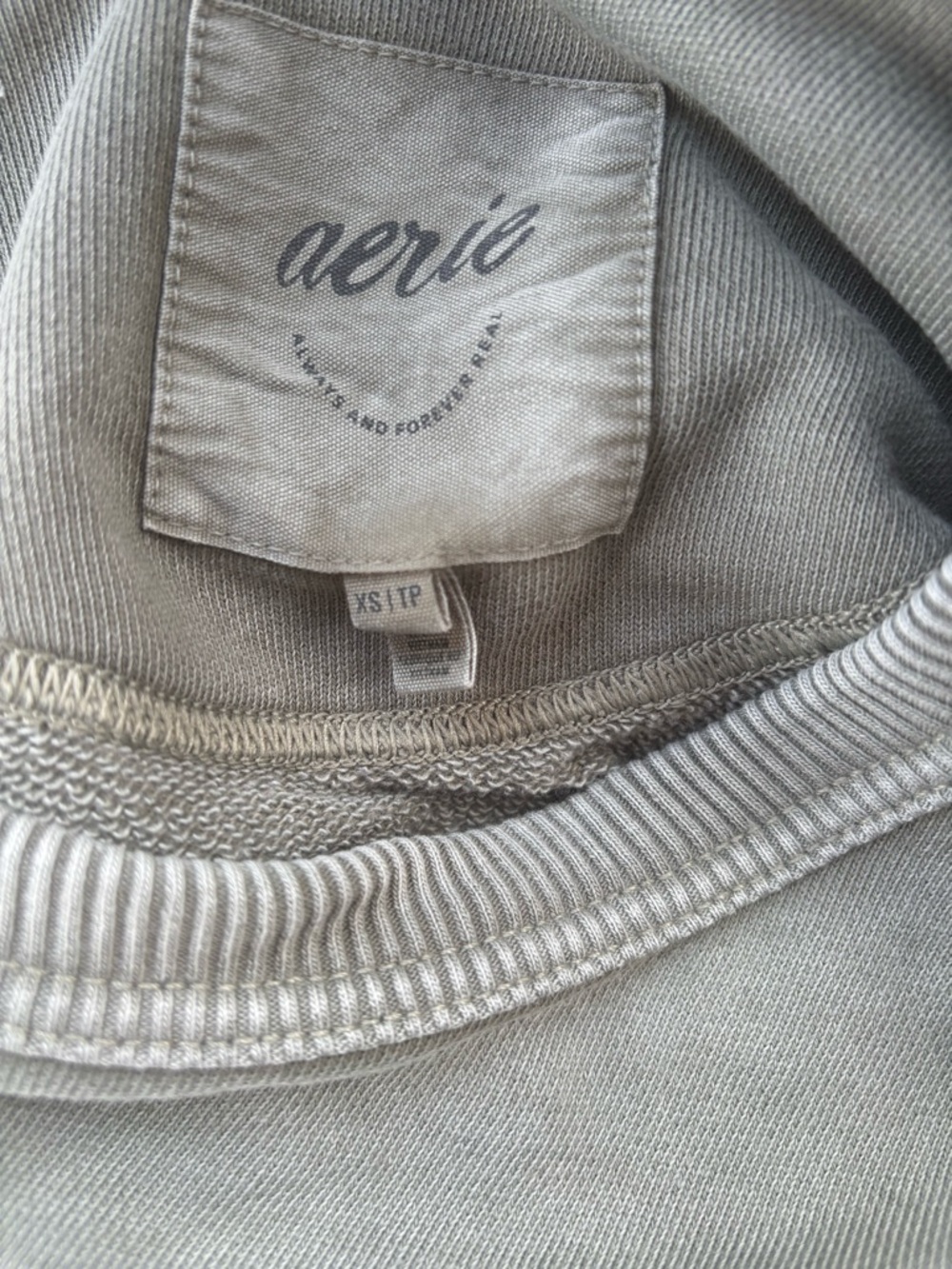 Aerie REAL Crew Oversized Sweatshirt - Olive Green - XS - Picture 9 of 9